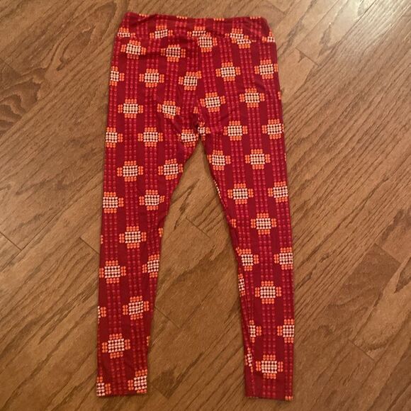 Lularoe tall and curvy, super soft leggings, red light, pink, and light peach - Picture 7 of 8